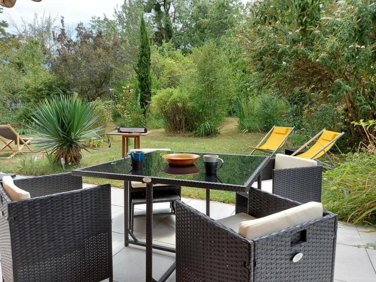 Centre St Jorioz : Charmant Et Spacieux Studio Avec Terrasse Et Jardin Privatif Saint-Jorioz Buitenkant foto